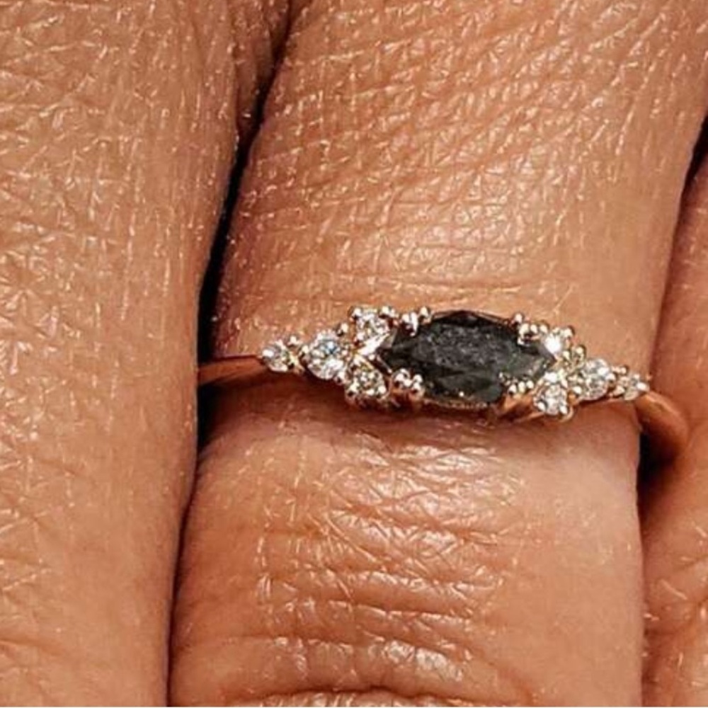 Elegant Black and Gold sunstone Women's Ring